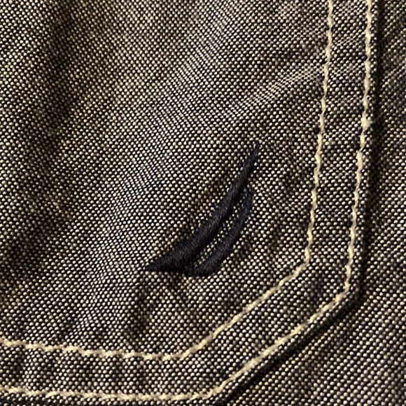 Nautica button down boys shirt. Size Large 14-16 - Picture 4 of 5